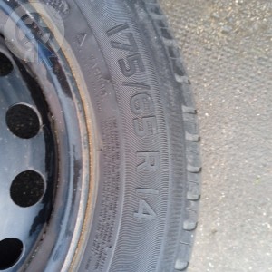 Roue occasion  0' RENAULT CLIO pneu MICHELIN  dpt 62 