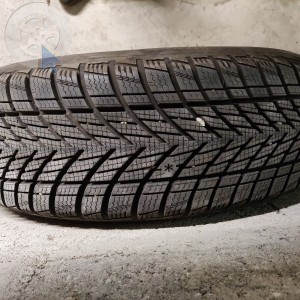pneu occasion GOODYEAR Ultragrip Performance 3 dpt 94 
