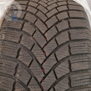 pneu occasion BRIDGESTONE BLIZZAK LM005 dpt 94 