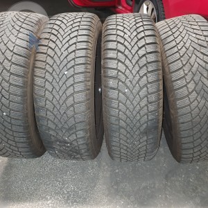 Roue occasion  0' SKODA RAPID pneu BRIDGESTONE  dpt 78 