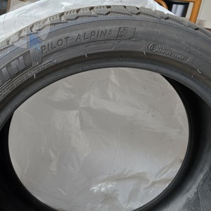 pneu occasion MICHELIN Michelin Pilot Alpin 5 245/40R18 97V XL dpt 94 