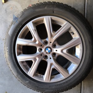 Roue occasion  0' BMW X1 pneu PIRELLI  dpt 13 