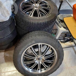 Roue occasion  0' TOYOTA LANDCRUISER pneu COOPER  dpt 70 