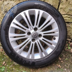 Roue occasion  0' OPEL CORSA pneu KLEBER  dpt 67 