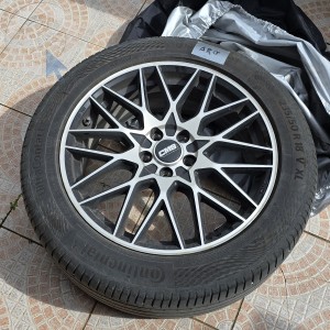 Roue occasion  0' FORD GALAXY pneu CONTINENTAL  dpt 13 