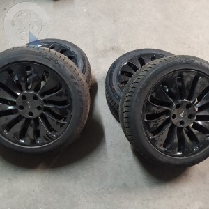 Roue occasion  0' TESLA MODEL S pneu TRACMAX  dpt 74 