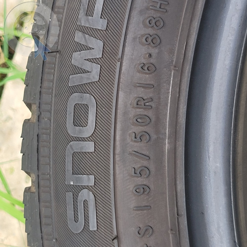 pneu occasion NOKIAN snowproof dpt 26  pneu occasion NOKIAN snowproof dpt 26